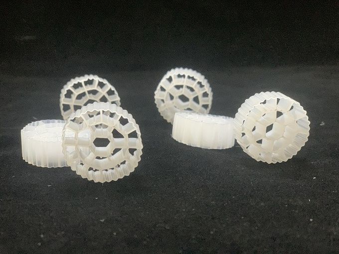 Putih 0.98g / cm3 25X12mm K1 MBBR Media Budidaya Ikan 0